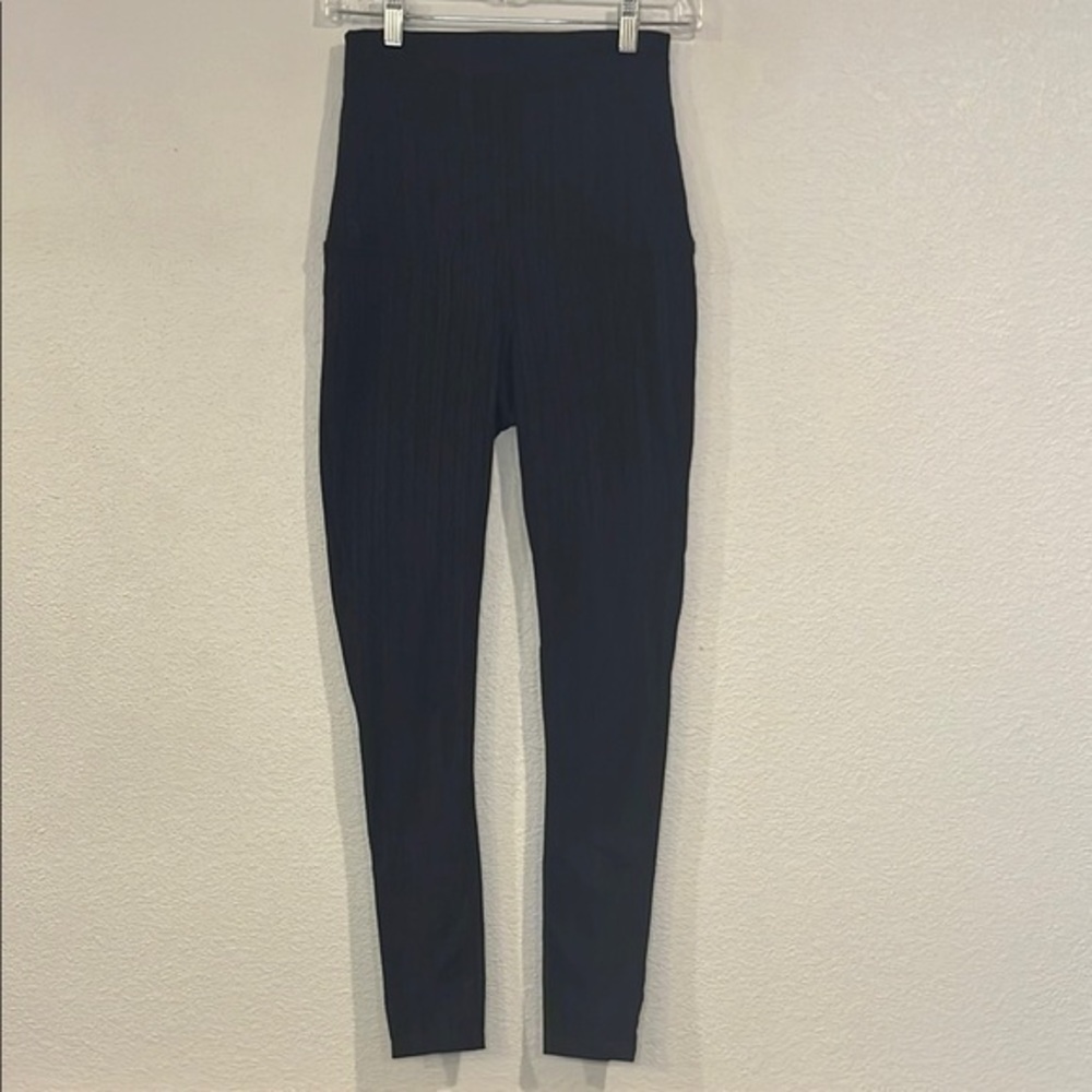 Pure Barre Splits59 highest rise or fold over waist leggings M